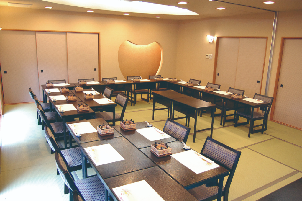 臼杵豆腐とふるさと懐石　やを傳(大分県臼杵市/臼杵駅/ホールスタッフ)_3